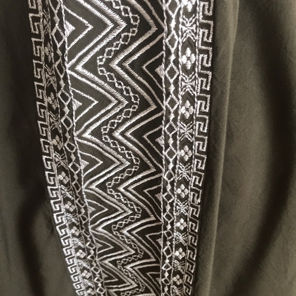 NWOT APT 9 - Picture 5 of 10